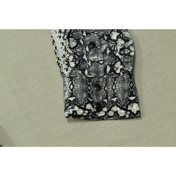 Wrangler Retro Women's Snap Button Up Top Blouse Animal Print Size M Rayon - Picture 4 of 8